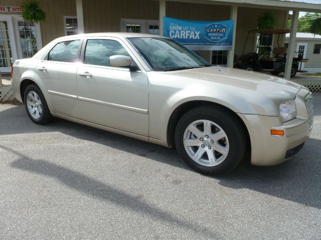 Chrysler 300 2006 photo 13