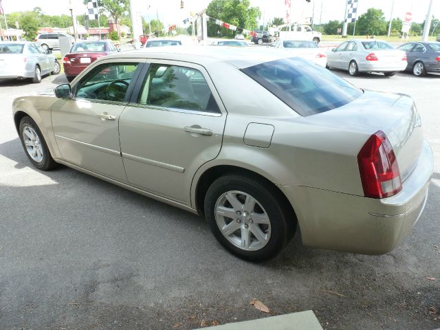 Chrysler 300 2006 photo 19