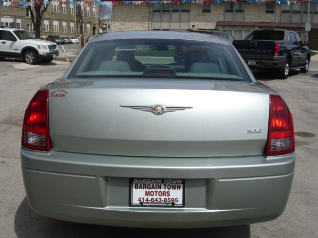 Chrysler 300 2006 photo 21