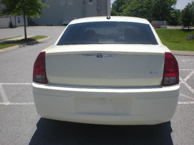 Chrysler 300 2006 photo 3