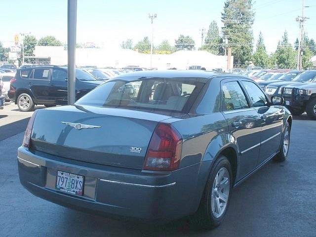 Chrysler 300 2006 photo 13