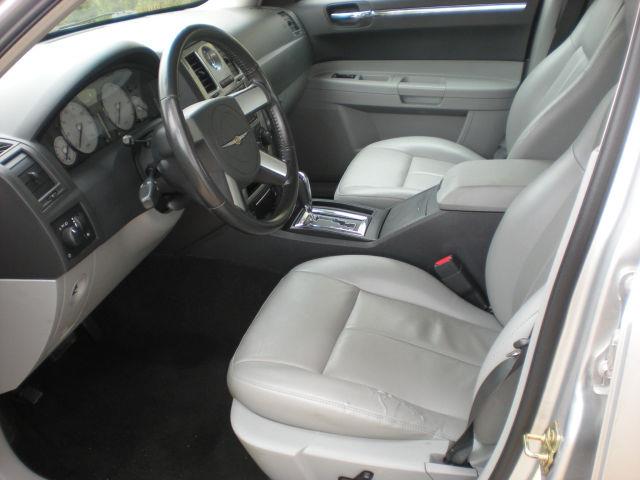 Chrysler 300 2006 photo 7