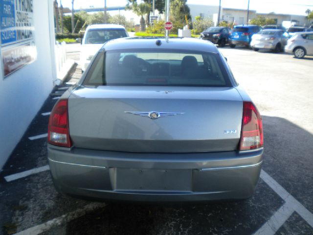 Chrysler 300 2006 photo 4