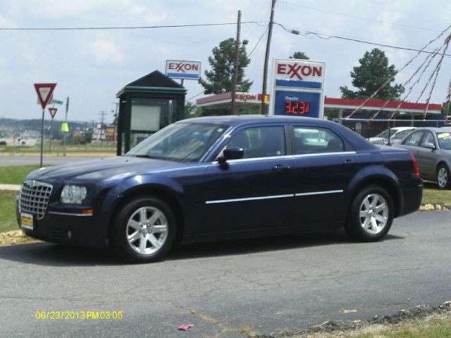 Chrysler 300 2006 photo 2