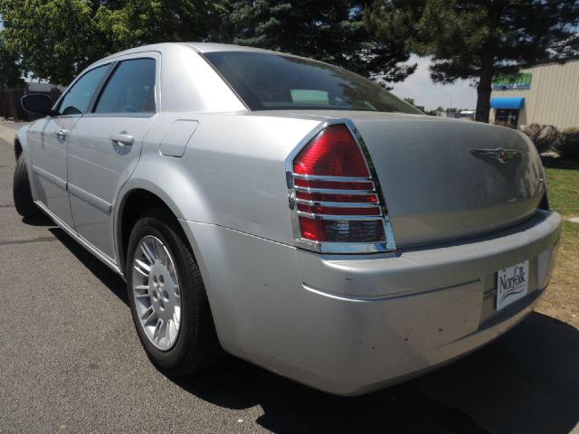 Chrysler 300 2006 photo 3