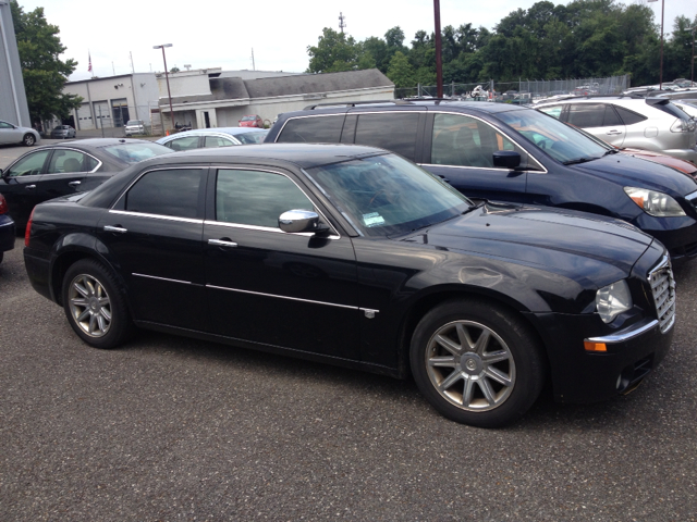 Chrysler 300 Regular Cab Sedan