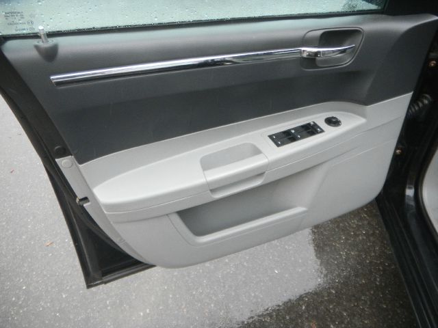 Chrysler 300 2006 photo 6