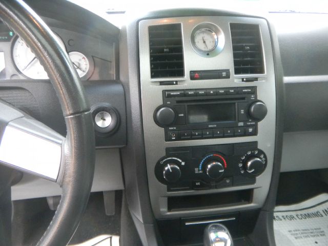 Chrysler 300 2006 photo 7