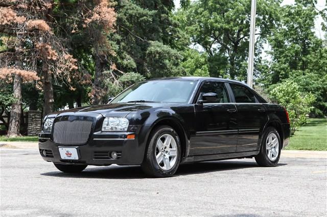 Chrysler 300 2006 photo 2