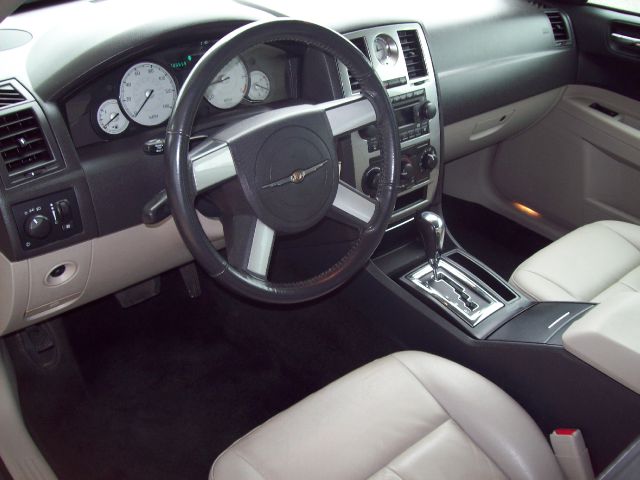 Chrysler 300 2006 photo 13