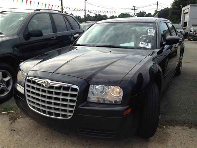 Chrysler 300 2006 photo 2