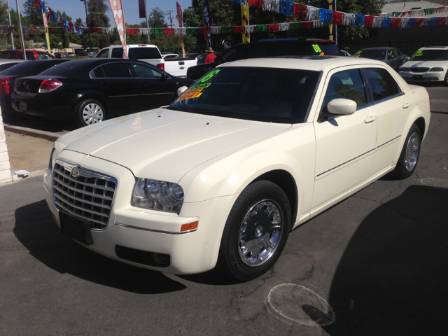 Chrysler 300 2006 photo 2