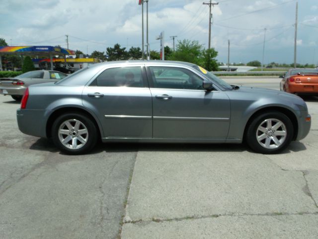 Chrysler 300 2006 photo 11