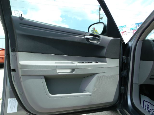 Chrysler 300 2006 photo 13