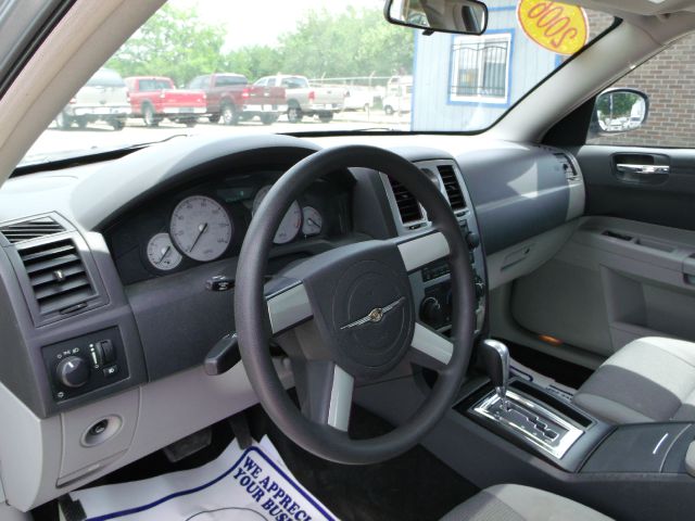 Chrysler 300 2006 photo 8