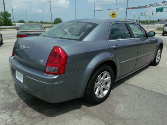 Chrysler 300 2006 photo 9