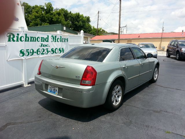 Chrysler 300 2006 photo 4