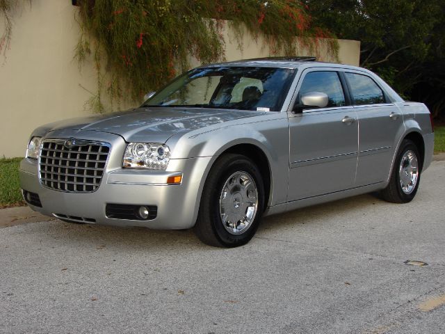 Chrysler 300 SLT 25 Sedan