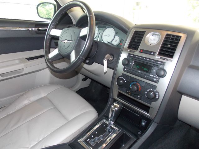 Chrysler 300 2006 photo 10