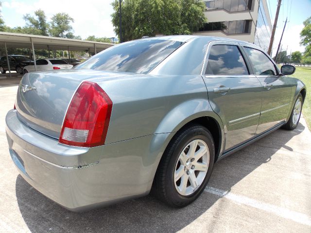 Chrysler 300 2006 photo 30