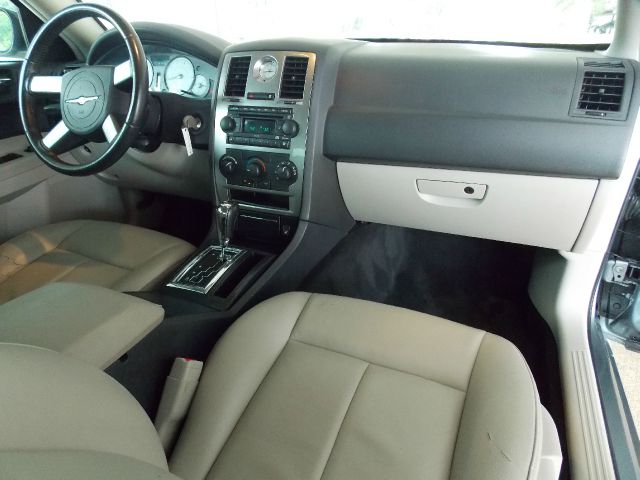 Chrysler 300 2006 photo 53