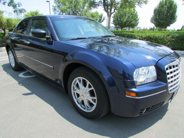 Chrysler 300 2006 photo 2