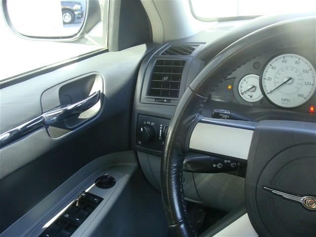 Chrysler 300 2006 photo 10