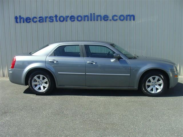 Chrysler 300 2006 photo 26