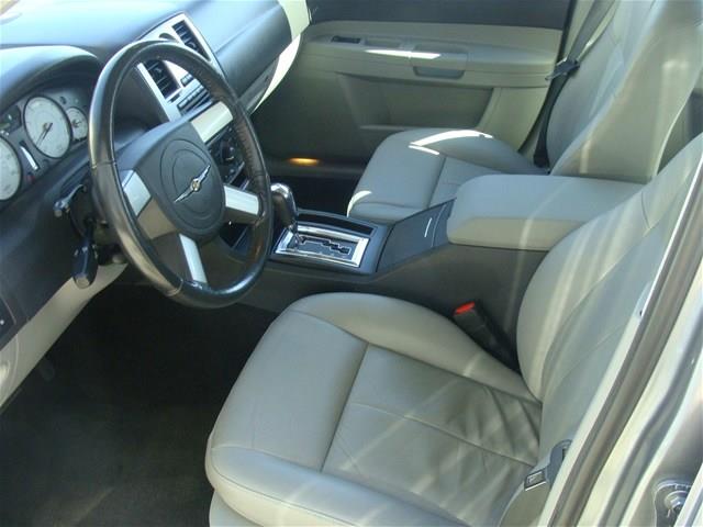 Chrysler 300 2006 photo 8