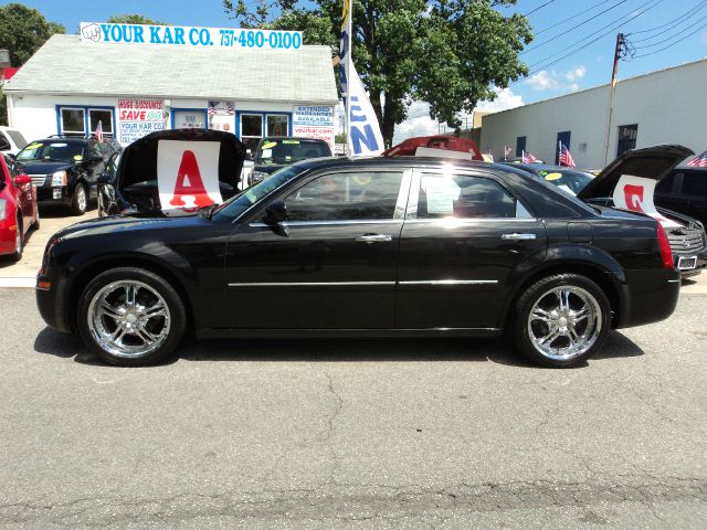 Chrysler 300 2006 photo 2