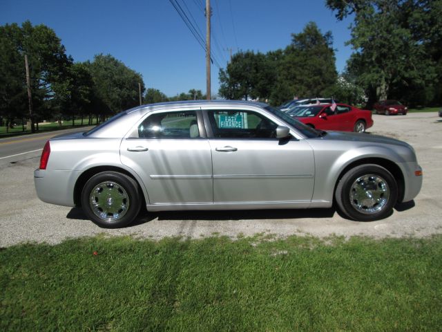 Chrysler 300 2006 photo 2