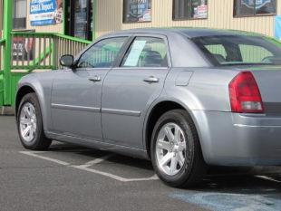 Chrysler 300 2006 photo 2