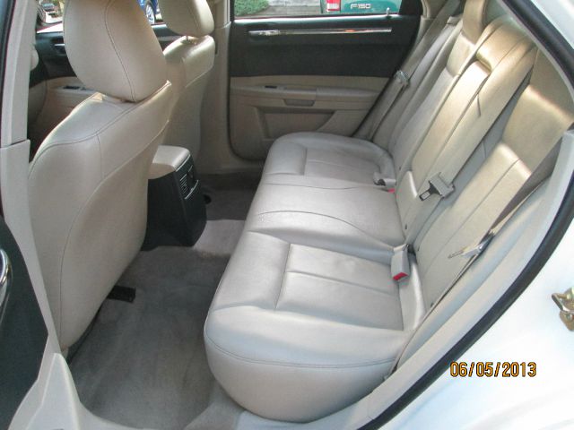 Chrysler 300 2006 photo 14