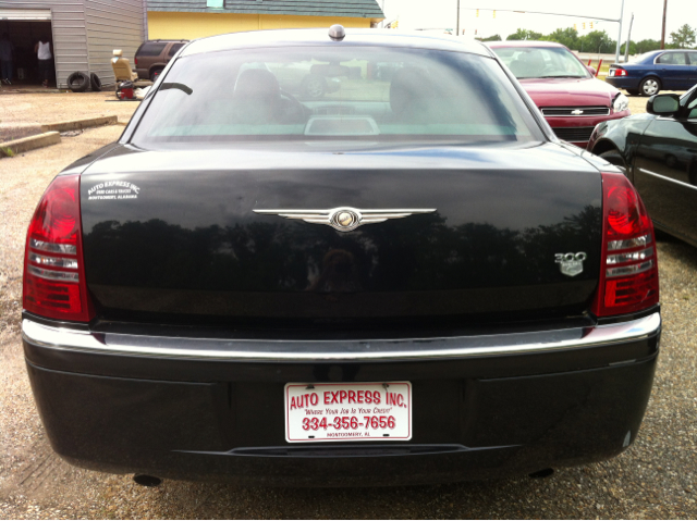 Chrysler 300 2006 photo 4