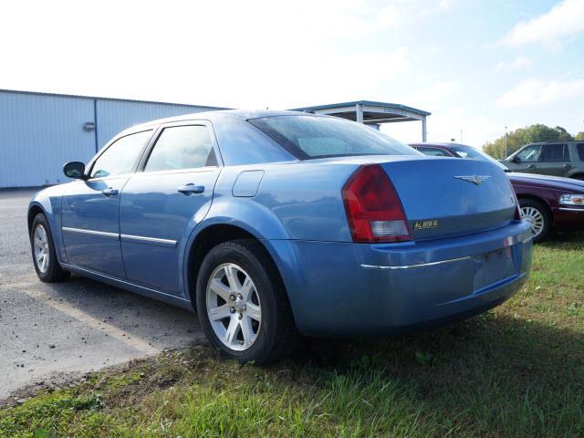 Chrysler 300 2007 photo 3