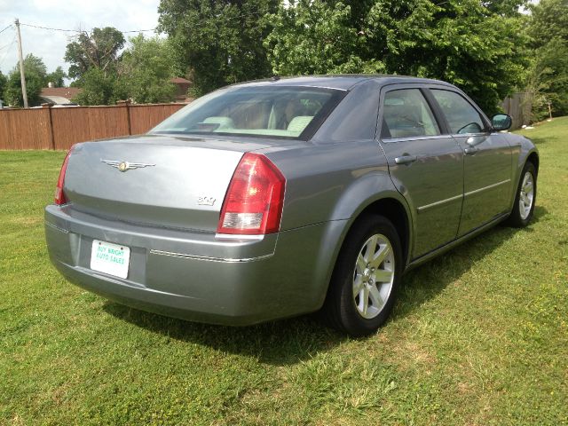 Chrysler 300 2007 photo 15