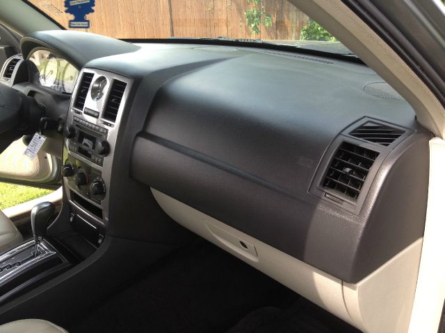 Chrysler 300 2007 photo 6