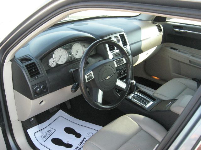 Chrysler 300 2007 photo 2