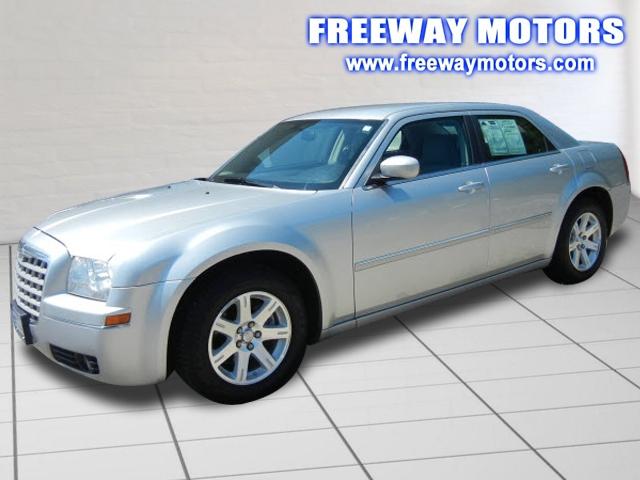 Chrysler 300 2007 photo 3