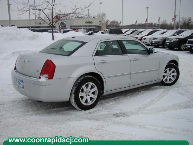 Chrysler 300 2007 photo 3