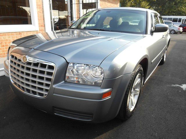 Chrysler 300 2007 photo 2