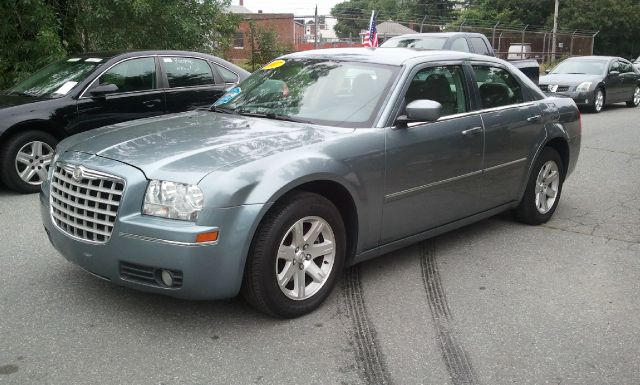 Chrysler 300 2007 photo 2