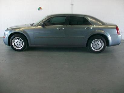 Chrysler 300 Base Sedan