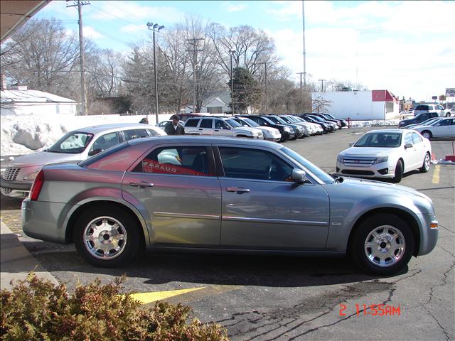 Chrysler 300 2007 photo 2