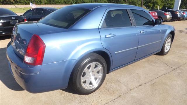 Chrysler 300 2007 photo 2