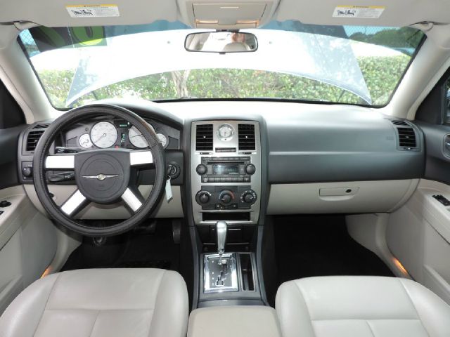 Chrysler 300 2007 photo 14