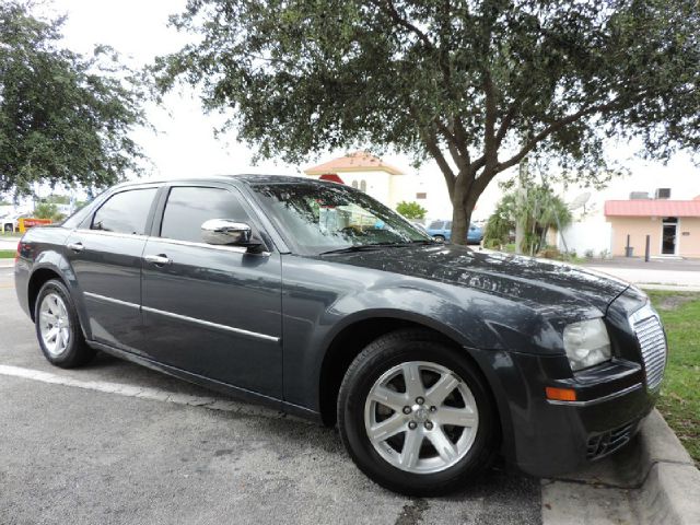 Chrysler 300 2007 photo 18