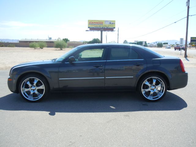 Chrysler 300 2007 photo 2