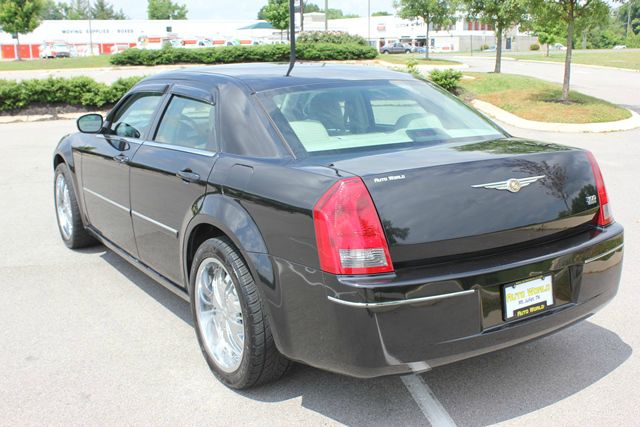 Chrysler 300 2007 photo 10