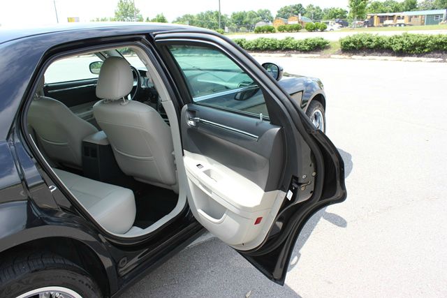 Chrysler 300 2007 photo 35